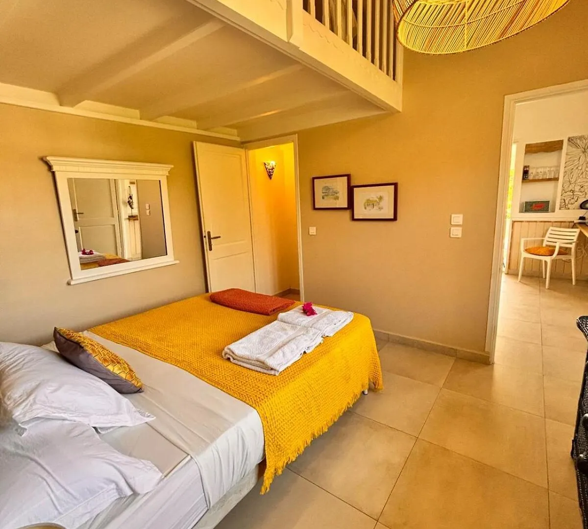 L'Ecrin Flamboyant Apartamento Orient Bay 0*,
