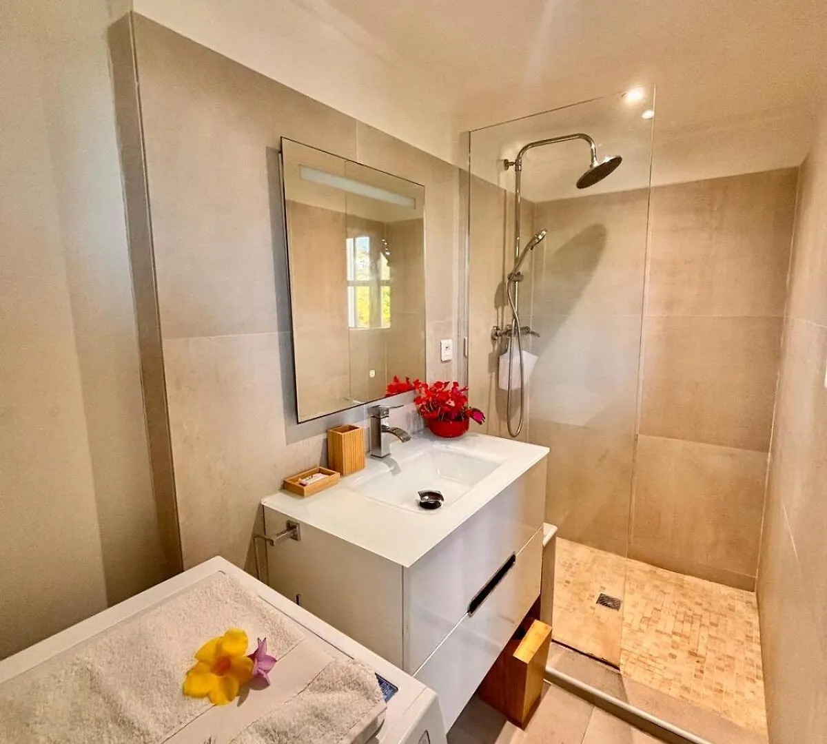 Apartmán L'Ecrin Flamboyant Orient Bay